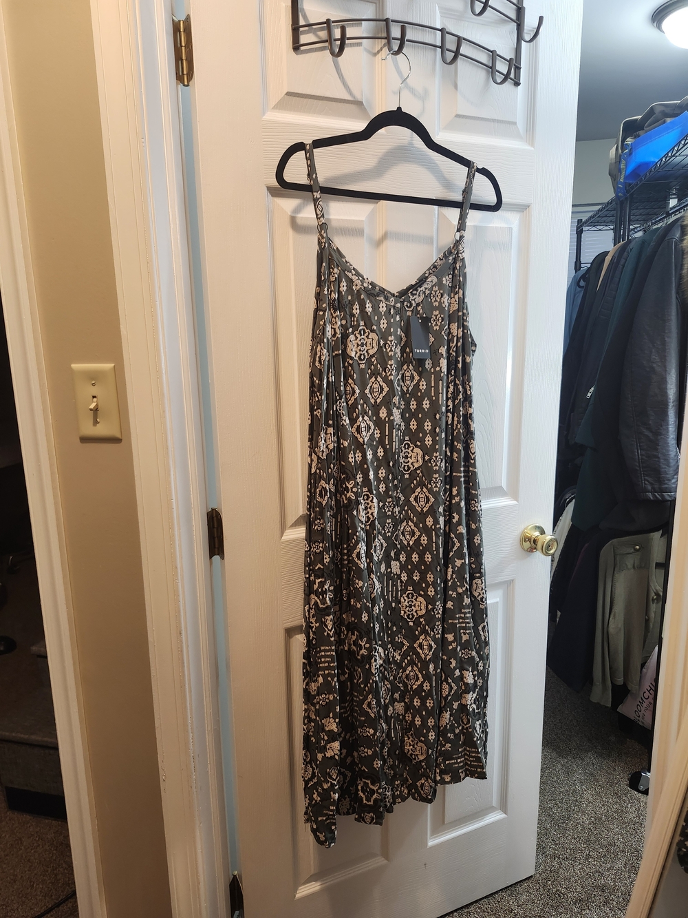Torrid Charcoal and Cream Printed Maxi Slip Dress, NWT, 3X